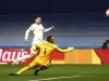Real Madrid's Luka Jovic in action with Inter Milan's Samir Handanovic REUTERS/Susana Vera