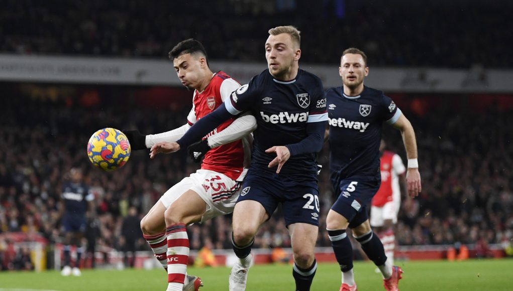 Arsenal's Gabriel Martinelli in action with West Ham United's Jarrod Bowen REUTERS/Tony Obrien