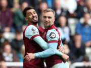 West Ham United's Jarrod Bowen and Lucas Paqueta. (REUTERS/Scott Heppell)