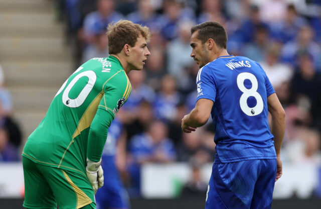 Leicester City's Mads Hermansen and Harry Winks. (REUTERS/Ian Walton)