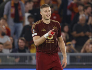 Artem Dovbyk. (REUTERS/Ciro De Luca)