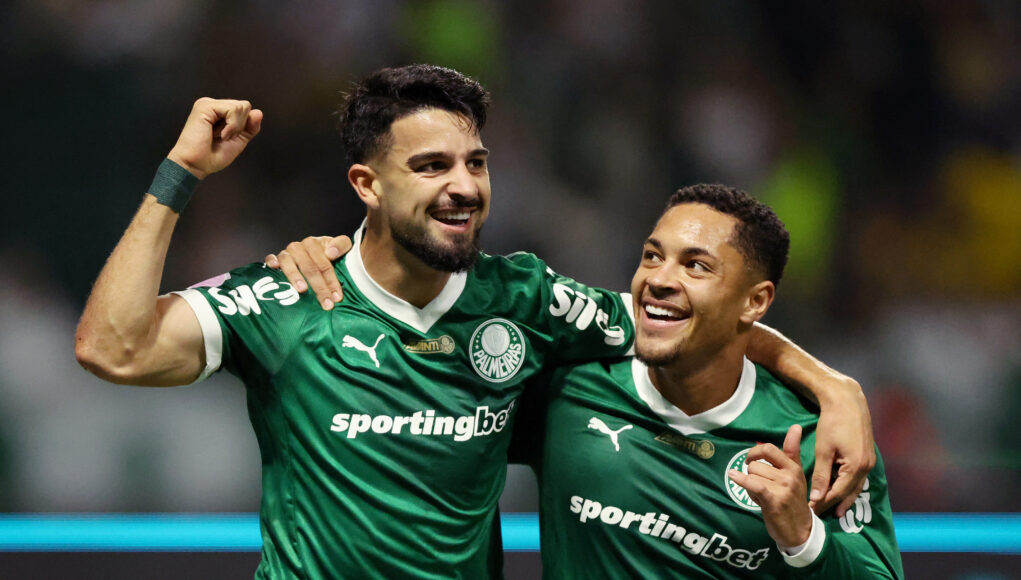 Brasileiro Championship - Palmeiras v Vasco da Gama Palmeiras' Jose Lopez and Vitor Roque. (REUTERS/Jorge Silva)