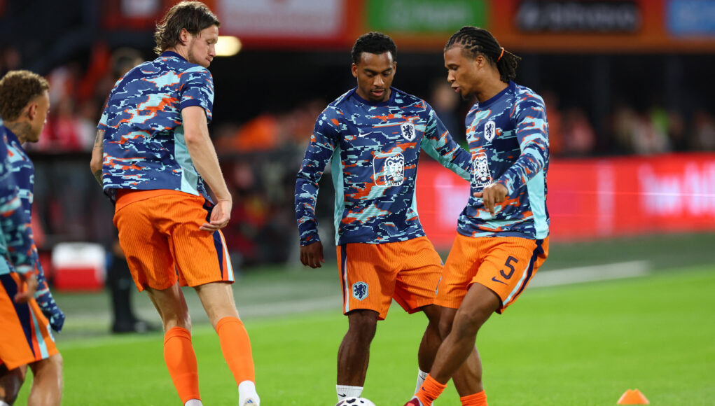 World Cup - UEFA Qualifiers - Group G - Netherlands v Poland Netherlands' Wout Weghorst, Quinten Timber and Nathan Ake. (REUTERS/Piroschka Van De Wouw)